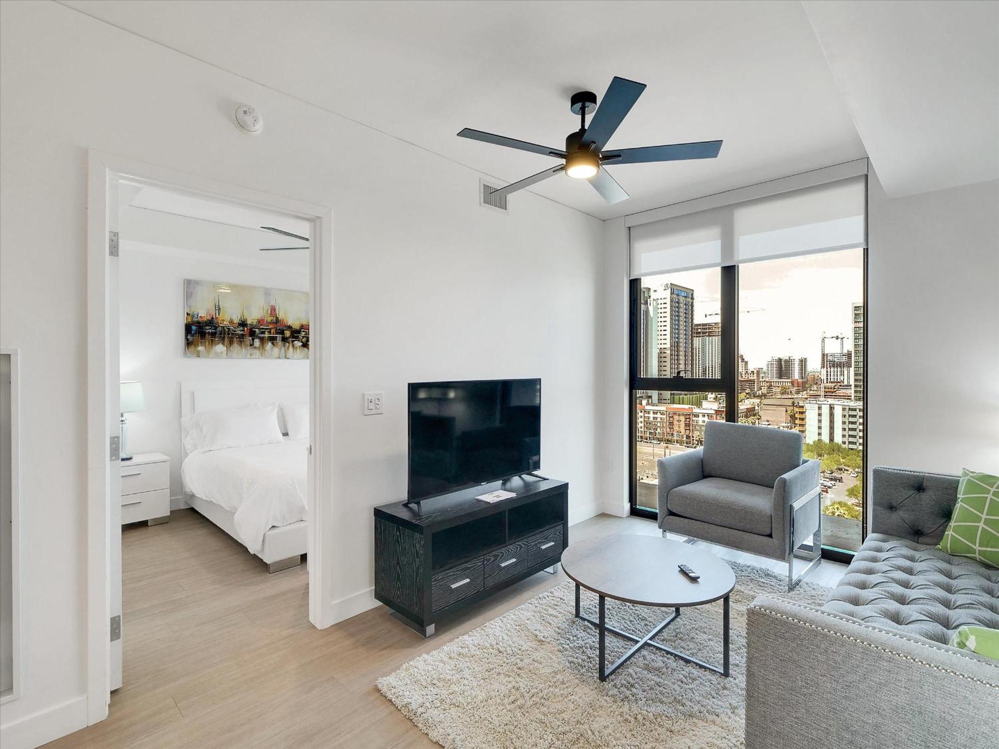 Global Luxury Suites At Downtown Phoenix Exteriör bild